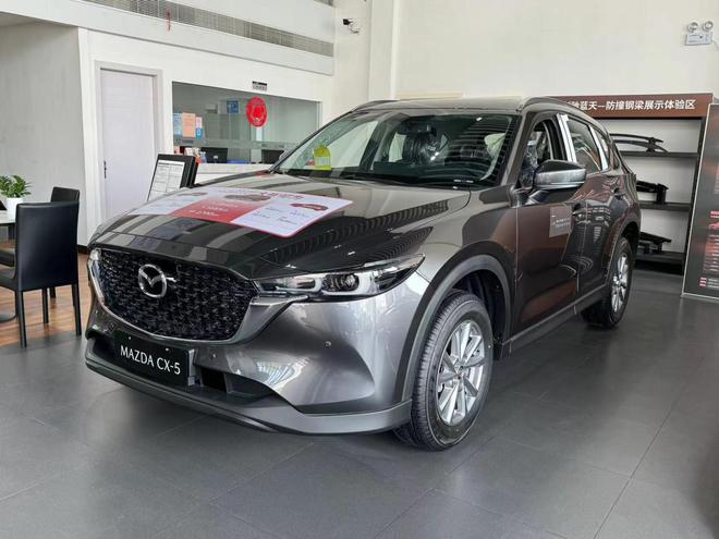 12万多买合资紧凑级SUV20L配6AT马自达你让本田CR-V咋卖？(图1)