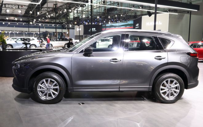 12万多买合资紧凑级SUV20L配6AT马自达你让本田CR-V咋卖？(图3)