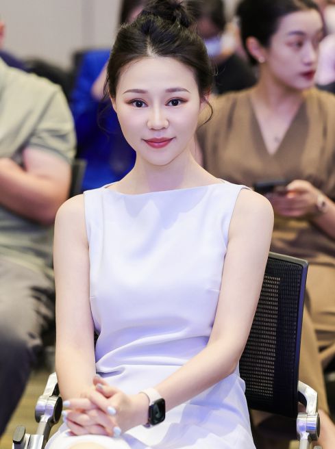 广州建博会对话皇派门窗朱梦思：坚守高端品牌定位走高质量发展之路