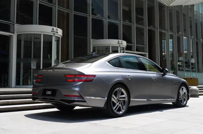 试完这车感觉像吃了顶级韩牛(图4)