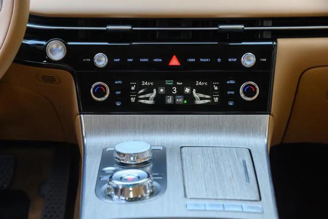 试完这车感觉像吃了顶级韩牛(图8)