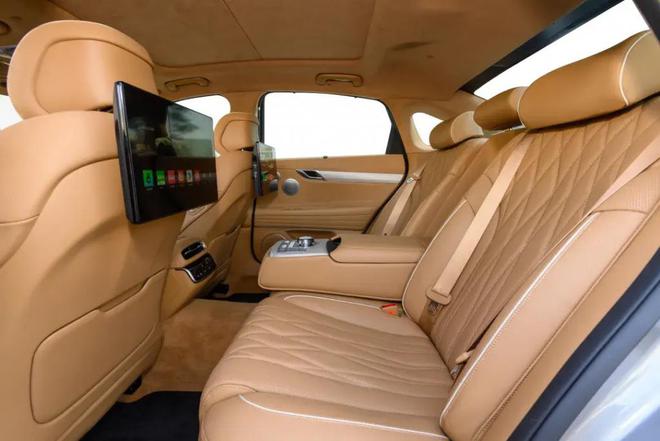 试完这车感觉像吃了顶级韩牛(图6)