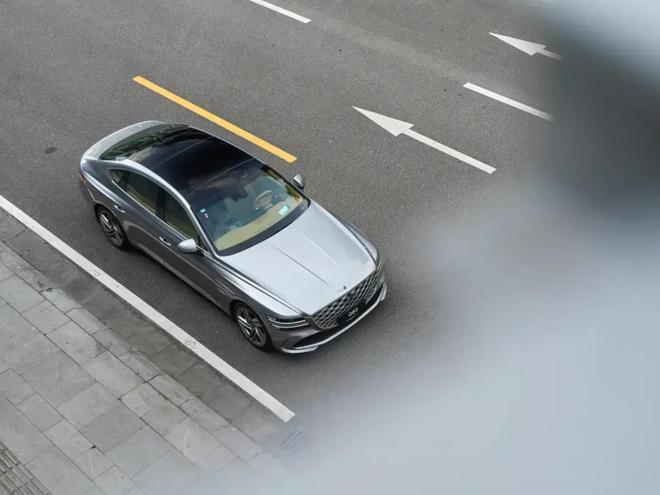 试完这车感觉像吃了顶级韩牛(图11)