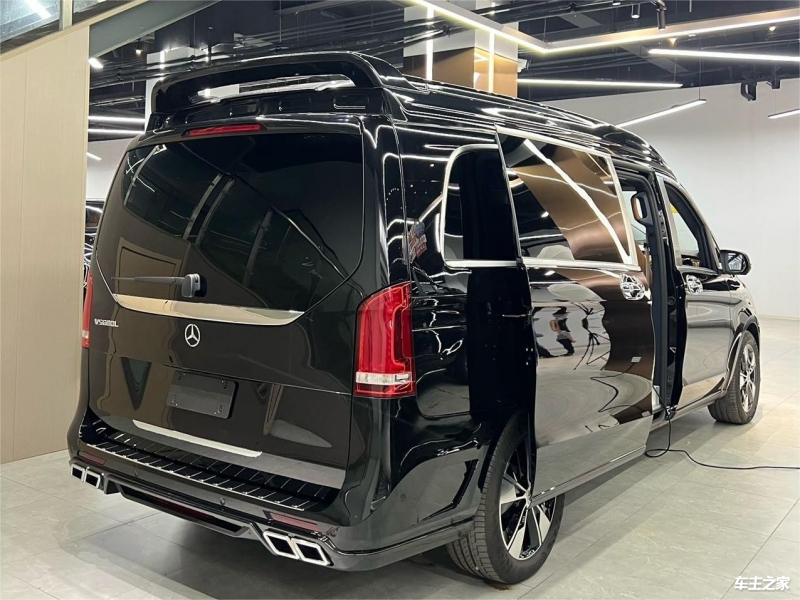 奔驰V260L限量版定制商务車移动的宫殿你喜欢吗？(图5)