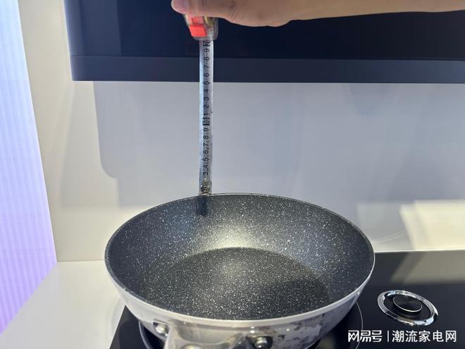 新装上阵帅康超薄潜吸油烟机Q3S给出了现代厨房解决方案(图4)