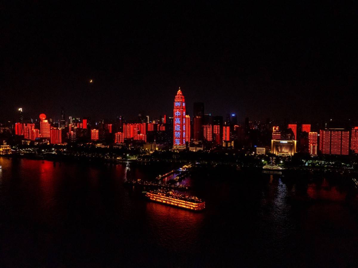 「驭鉴」时代标杆一汽-大众中南区全新一代迈腾媒体品鉴会圆满结束(图3)