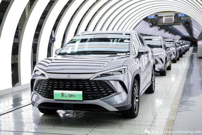 入门即豪华13万级中级SUV天花板！宋LDM-i上市即交付(图3)