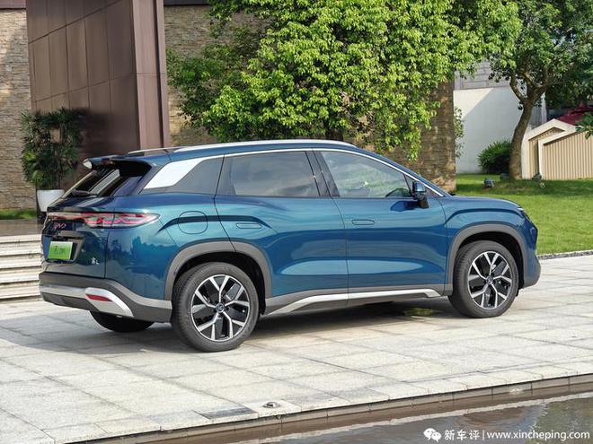 入门即豪华13万级中级SUV天花板！宋LDM-i上市即交付(图6)