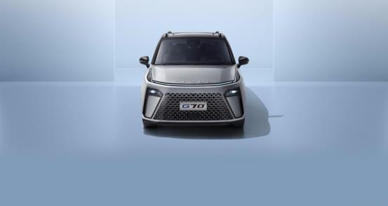 第一次买车适合买什么车与上汽大通MAXUS共度美好出行时光(图3)