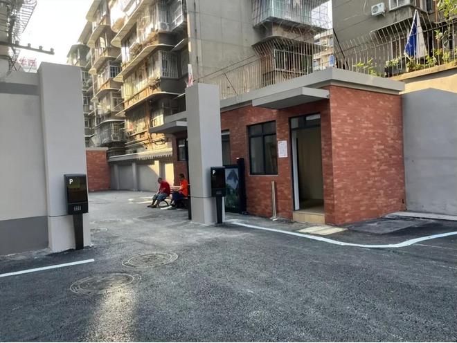 房龄的重要性体现出来了!事实证明老破小再便宜也别买!(图13)