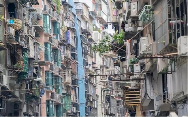 房龄的重要性体现出来了!事实证明老破小再便宜也别买!(图8)