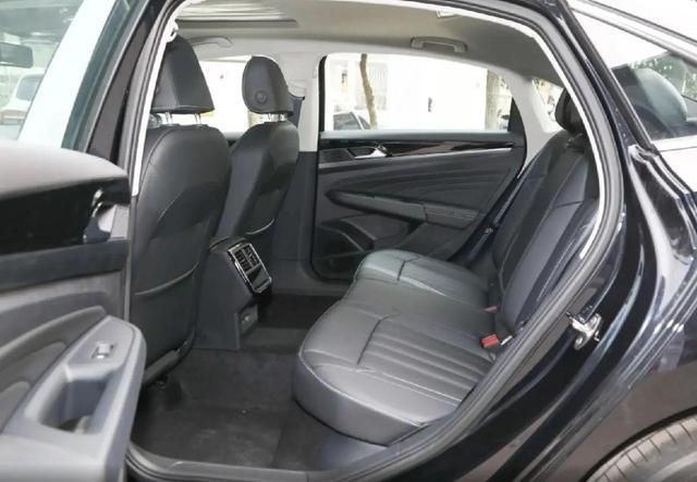 15万预算这3款合资轿车总有一款适合你(图8)