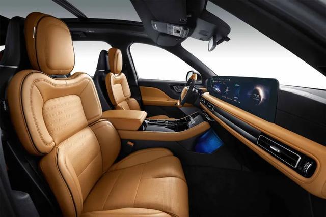 在山水画卷中翱翔——全新林肯飞行家(图4)