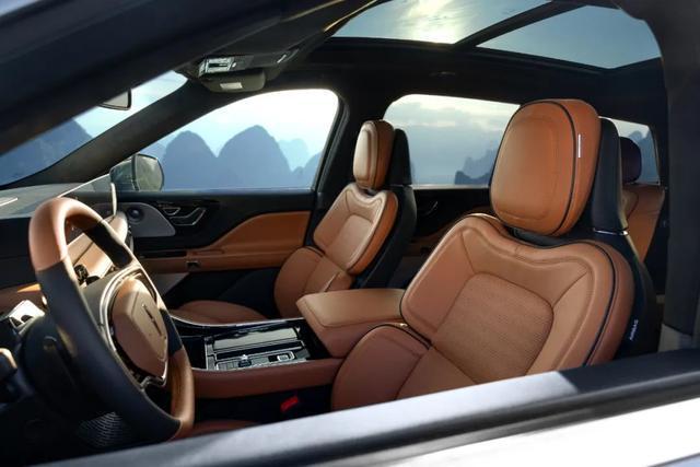 在山水画卷中翱翔——全新林肯飞行家(图7)