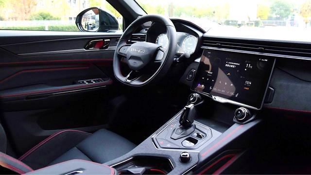 16万最舒适好开的3款SUV20T+8AT+254马高速安静隔音一流(图3)