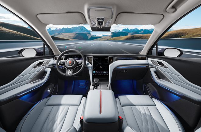 成都车展豪华SUV如何选？25万级的红旗HS7PHEV让人茅塞顿开(图4)