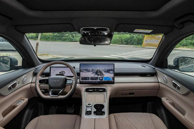 将空间做到了极致全新瑞虎8PLUS成全家出行首选车型(图2)