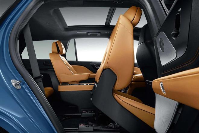 全新林肯飞行家上市四款车型怎么选？(图4)