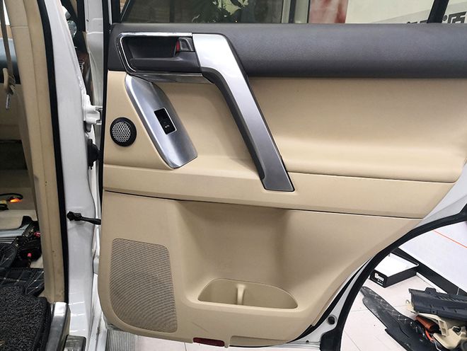 台州椒江普拉多汽车音响改装黄金声学黄金声学GS104低音炮(图4)