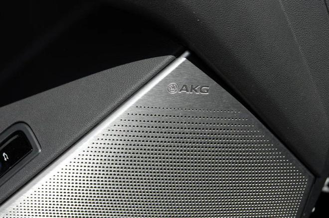 首试凯迪拉克全新XT5：平顺超预期、舒适下限高2799万买大满配真赚了(图13)