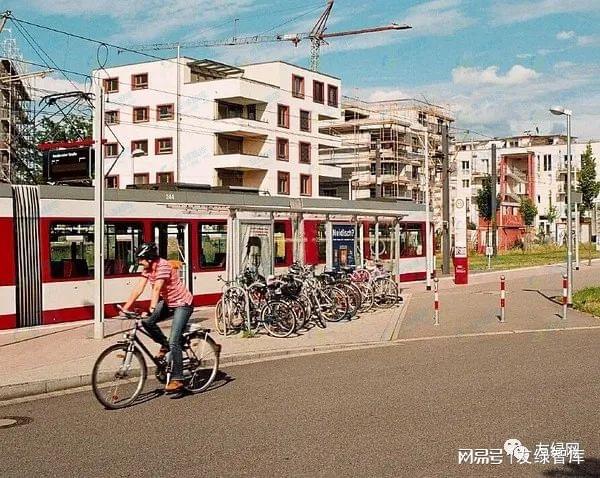 零碳产能社区德国弗莱堡沃邦（Vauban）社区(图15)