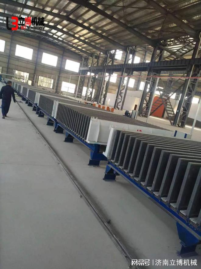 轻质隔墙板模具