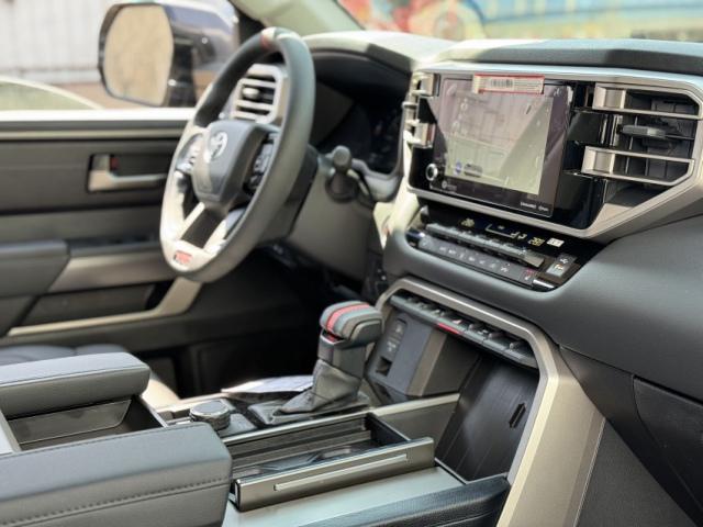 人在天涯四驱混动23新款丰田红杉火爆上市(图8)