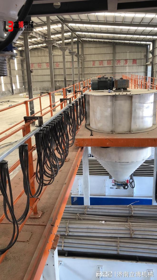 厂房隔墙板生产设备(图3)