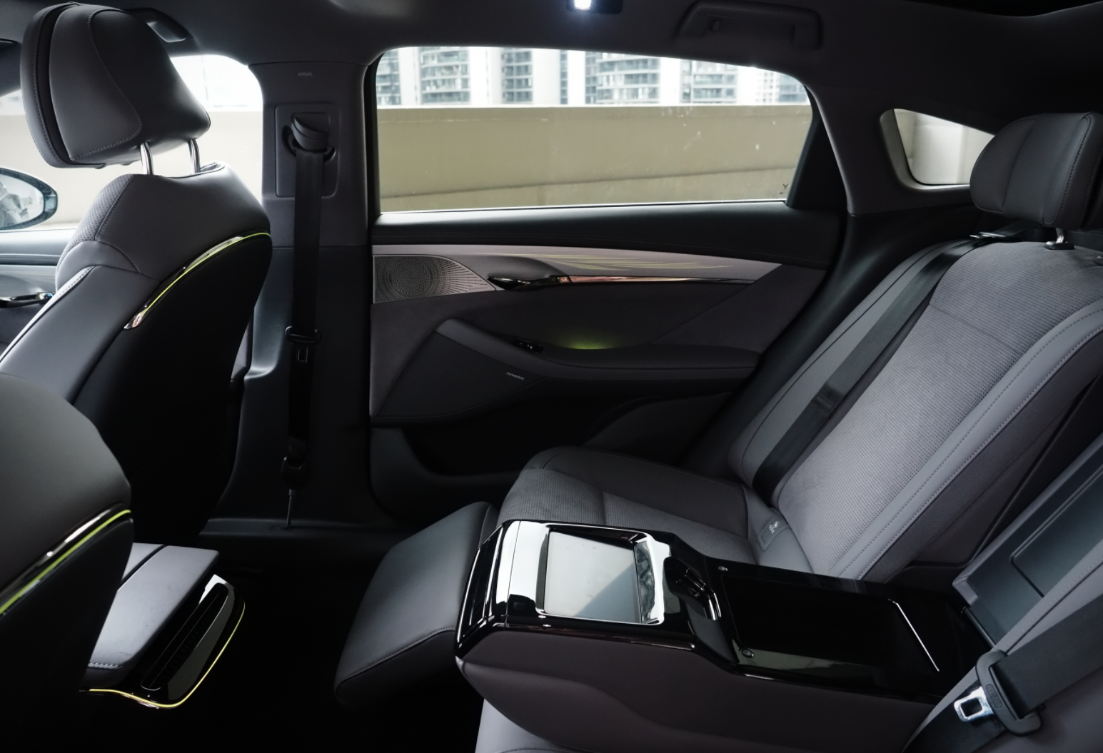 深度体验岚图追光PHEV：老板位很诱人但也有美中不足(图8)