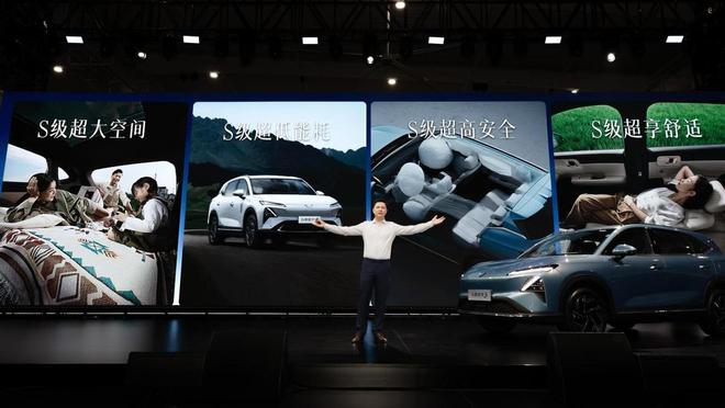 只要998万插混大空间SUV带回家五菱星光S硬扛10万级新能源市场(图3)