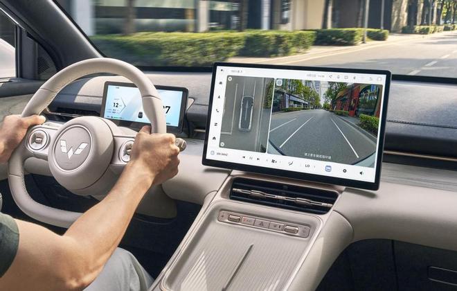 只要998万插混大空间SUV带回家五菱星光S硬扛10万级新能源市场(图12)