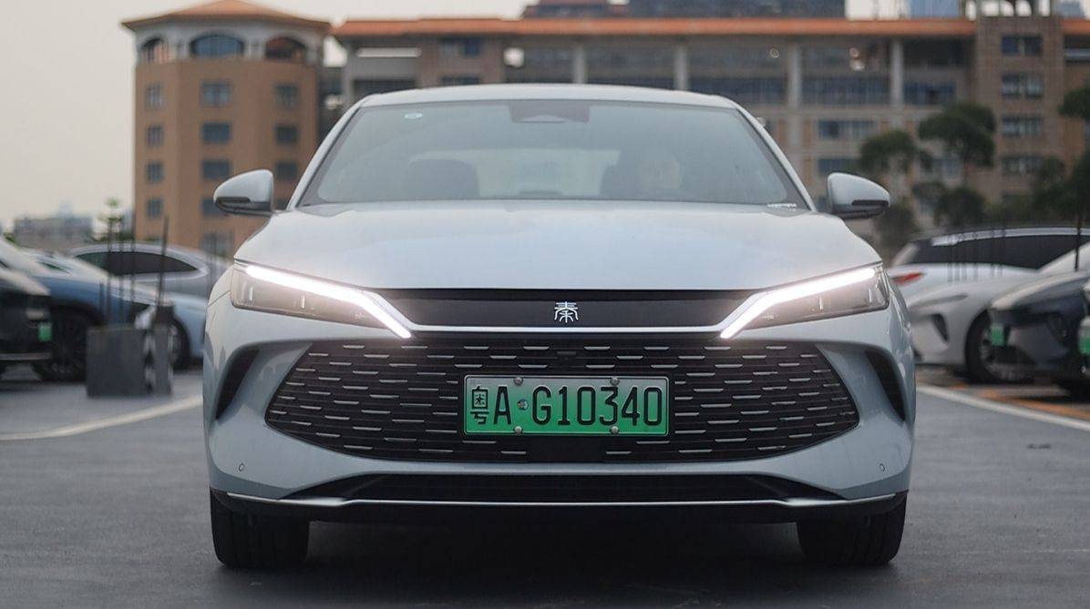 试驾秦L最强国产B级轿车“卷王”是否名副其实？(图2)