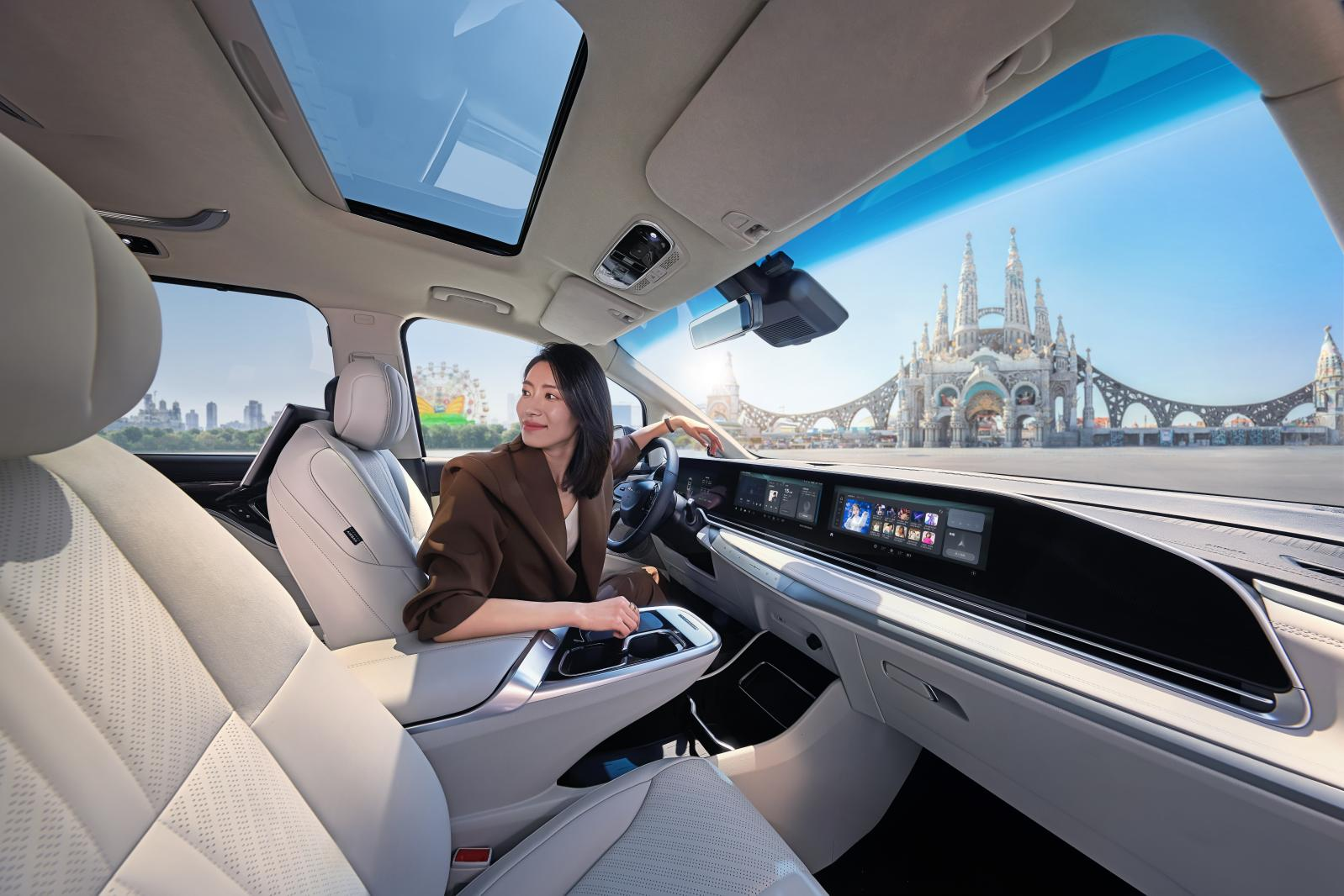 大家9超混VS腾势D9DM-i：谁能让你在30万预算内开上豪华MPV？(图9)