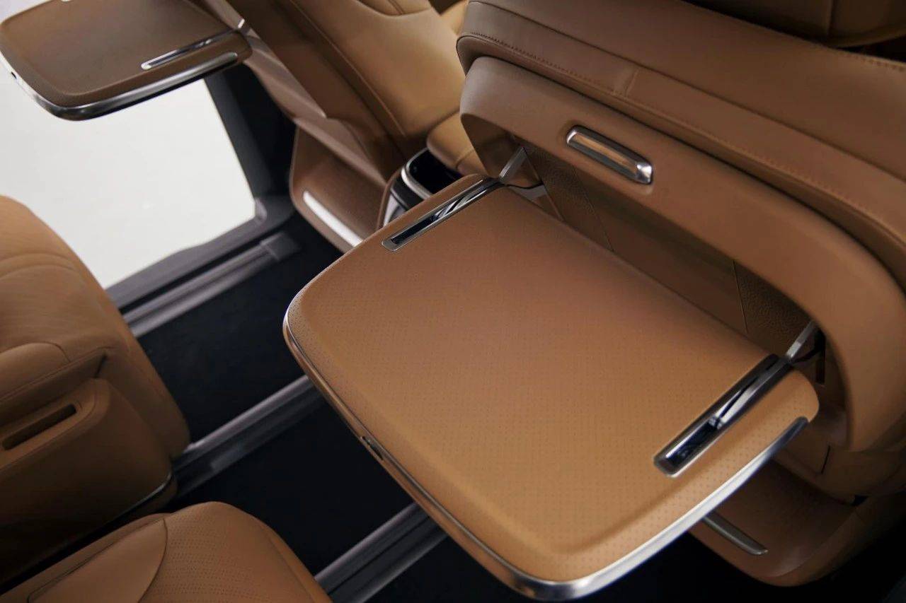 大家9超混VS腾势D9DM-i：谁能让你在30万预算内开上豪华MPV？(图13)