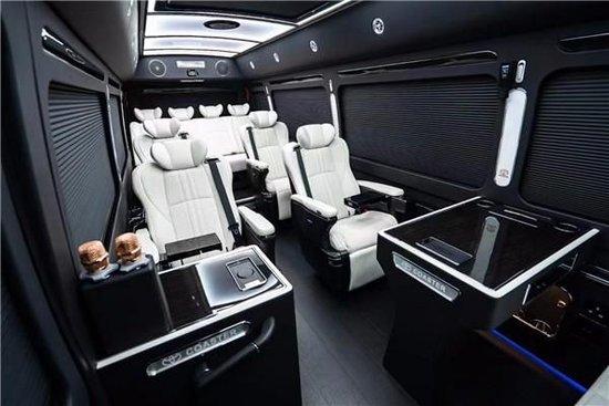 24款丰田考斯特11-23座豪华商务大巴私人订制港口现车(图4)