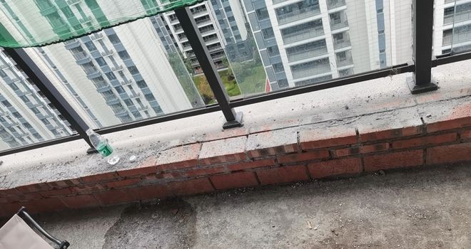 幸亏没听劝坚持用推拉门封阳台后我家都在小区出名了！(图3)