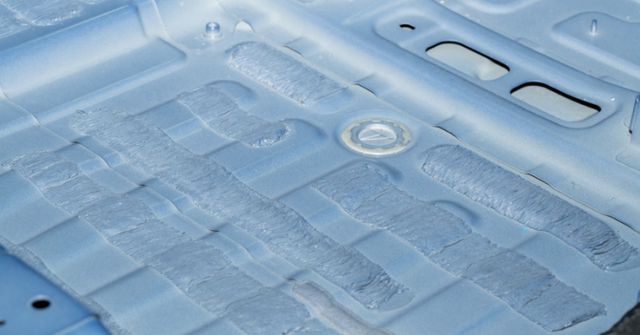 看完极越拆车我才发现夏一平没吹牛吉利和百度有真家伙(图5)