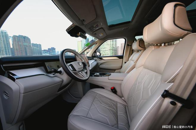 沃尔沃EM90保姆车——新时代香港豪门的尊贵座驾(图6)