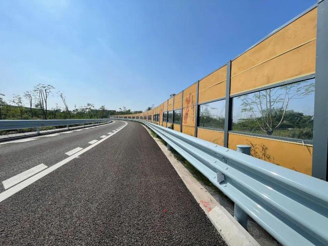 632米声屏障！儋州这条高速开启“静音模式”(图2)