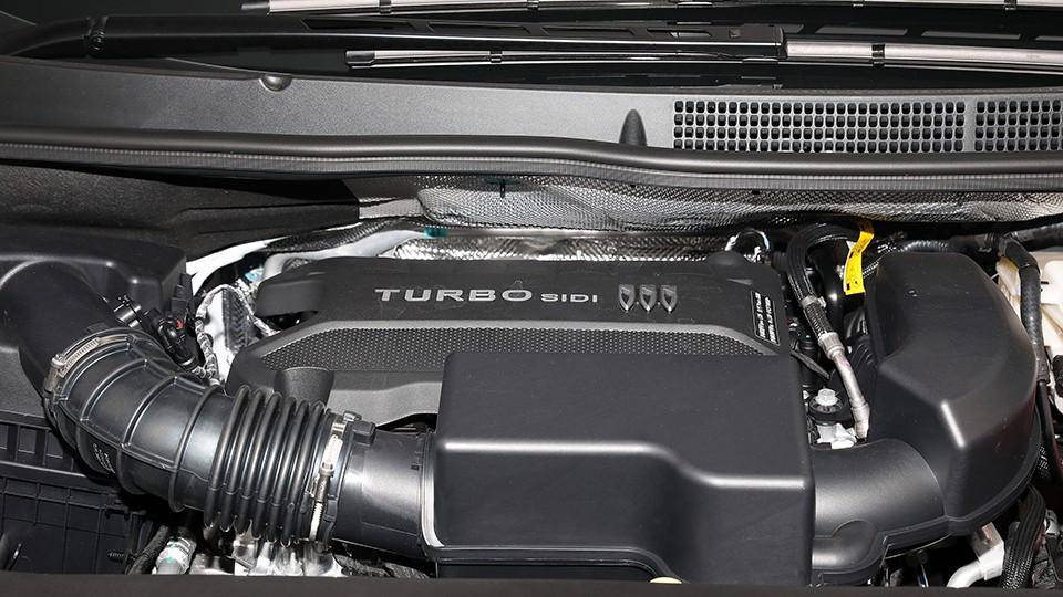 全新别克GL8换四条胎还是30万最舒适MPV赛那会再降价？(图3)