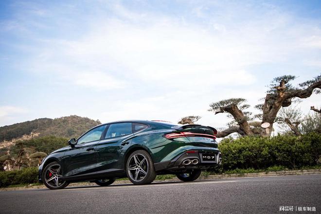 B级运动轿车最强的竟然是智能？还只要1129万起？(图3)