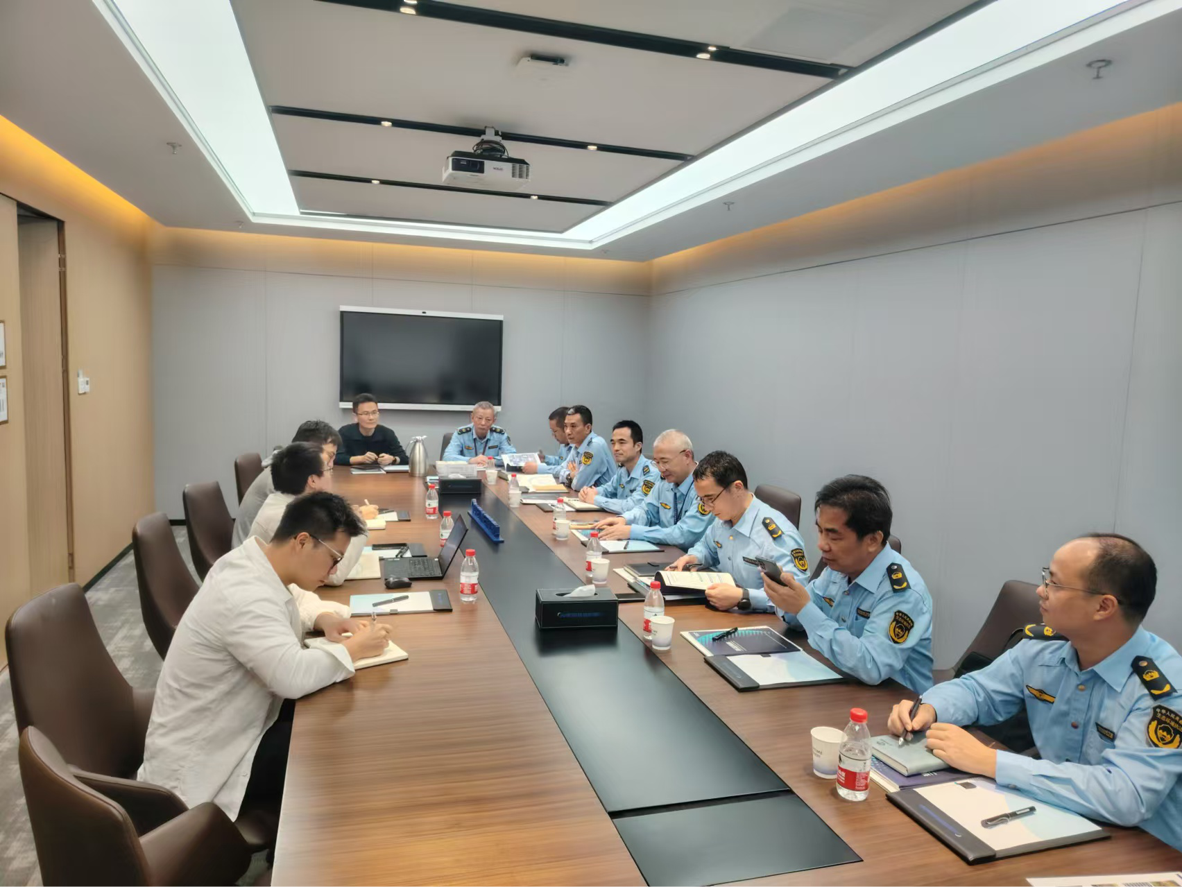 图片新闻厦门生态环境执法骨干走出去学技术强本领