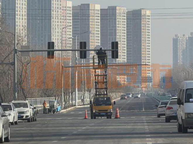 于洪新城又有新变化道路扩宽了！高架桥起来了！(图7)