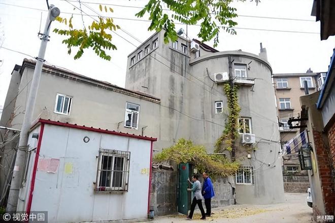 山东一家5代人住日军炮楼58年因墙体太厚耗费20年才通上暖气