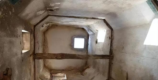山东一家5代人住日军炮楼58年因墙体太厚耗费20年才通上暖气(图7)