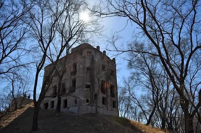 山东一家5代人住日军炮楼58年因墙体太厚耗费20年才通上暖气(图12)