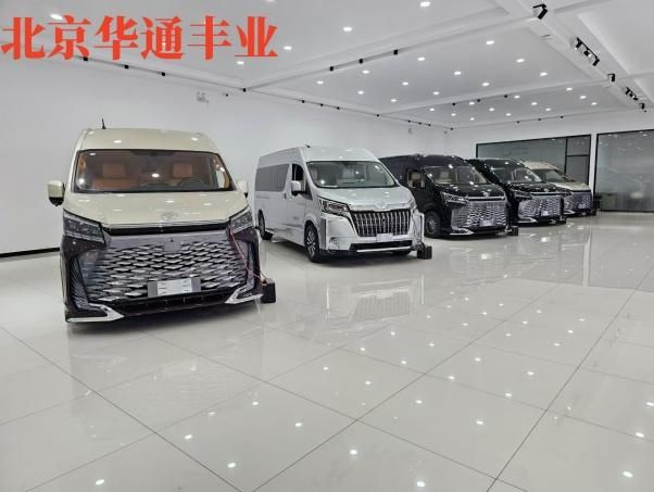 丰田海狮4S店6789座现车直降75万(图3)