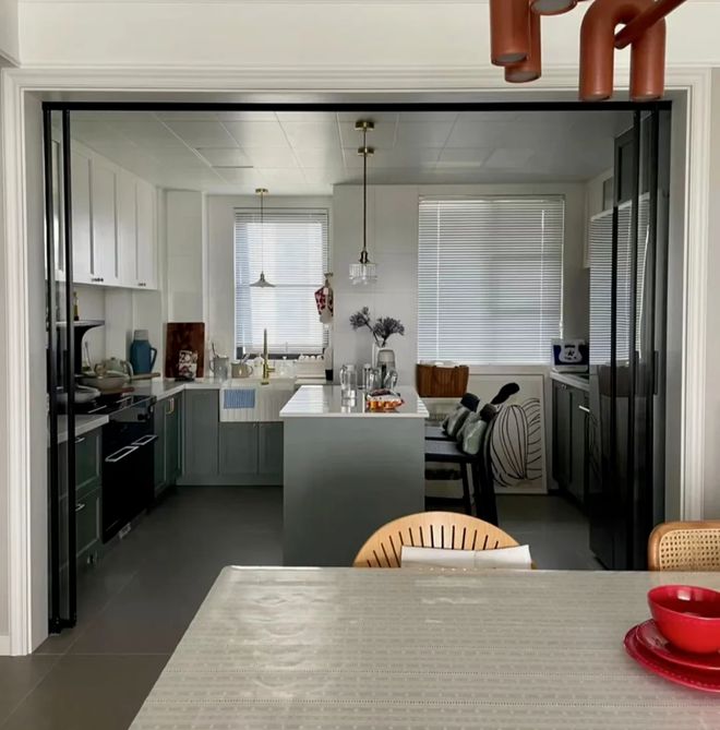 “厨房推拉门”已经退出中国家庭建议学广州人的做法那叫一个高级真实用！(图7)