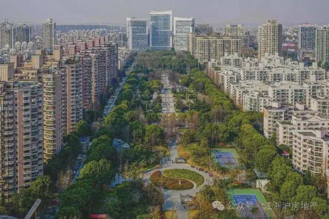 中鹰黑森林网站售楼处发布：健康科技住宅人居新标杆