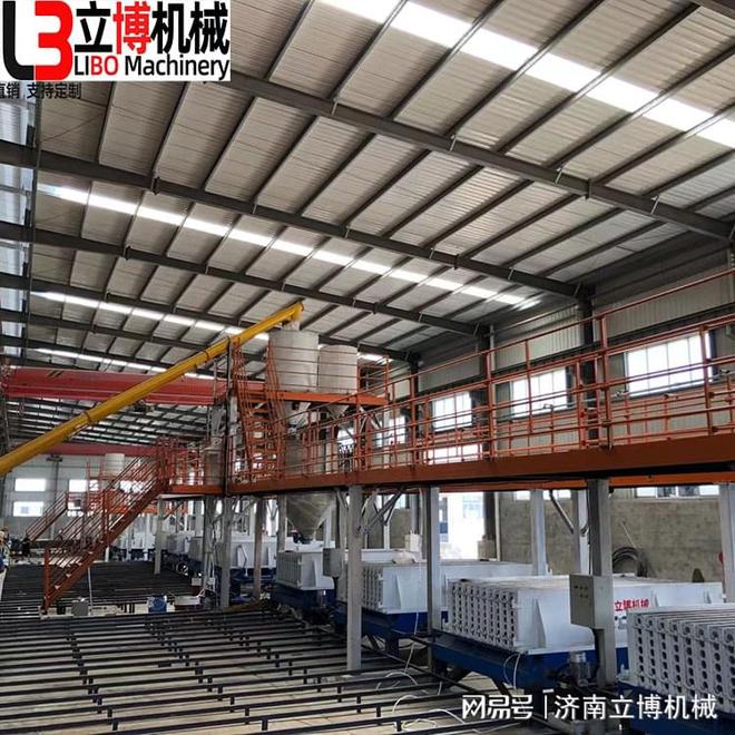 空心轻质隔墙板挤压机(图2)